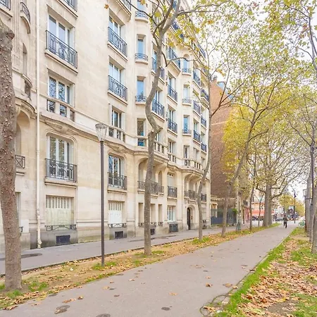 Apartment Eiffel *